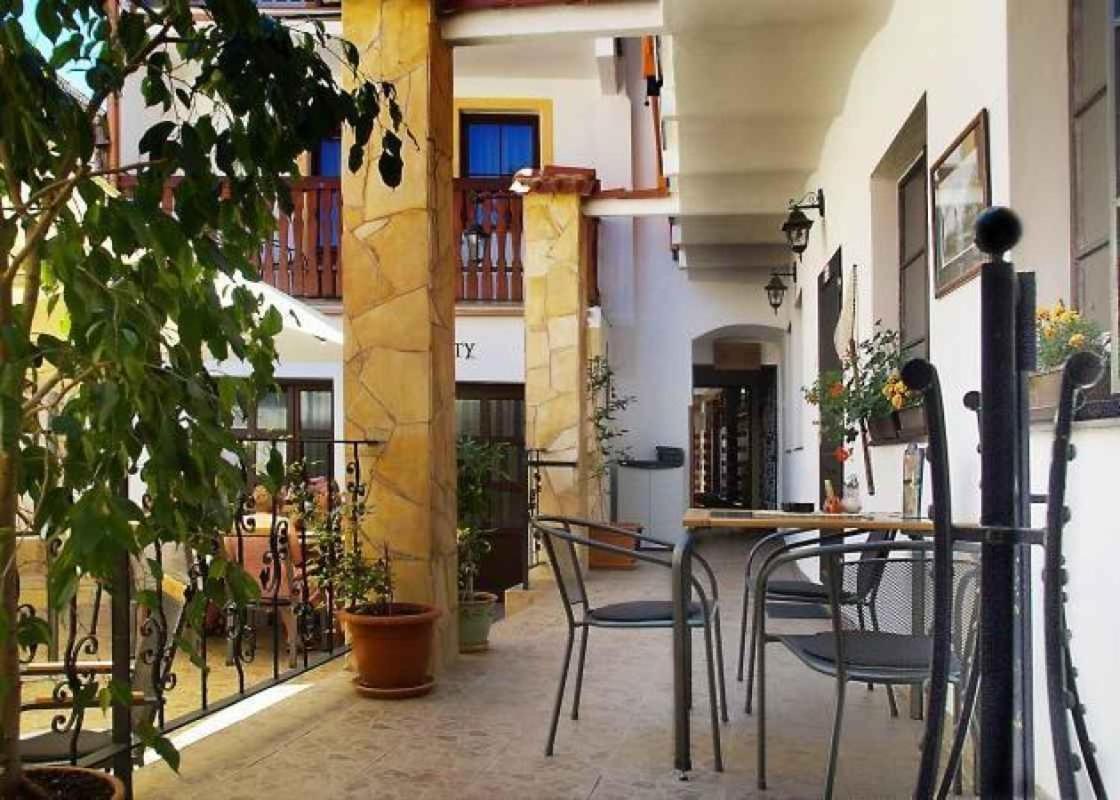Rozmberska Basta Hotel Trebon Bagian luar foto