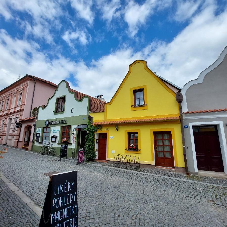 Rozmberska Basta Hotel Trebon Bagian luar foto