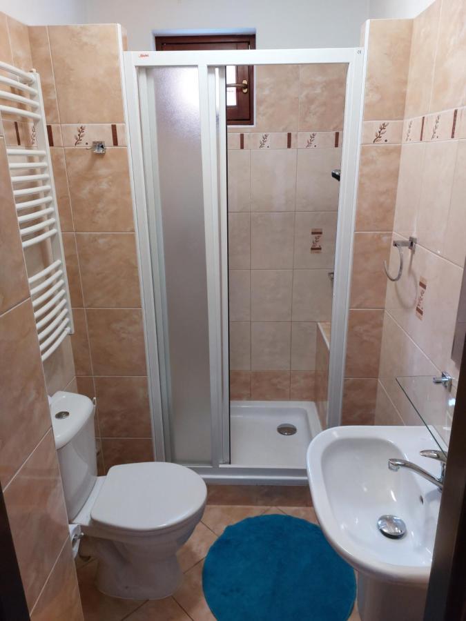 Rozmberska Basta Hotel Trebon Bagian luar foto